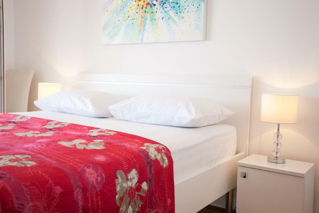 Luxury Front Apt With Seaside View And Free Parking Lejlighed